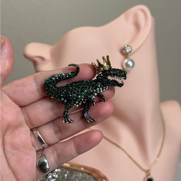 Green and Gold Dinosaurs Brooch 🦖 - Picture 3 of 7